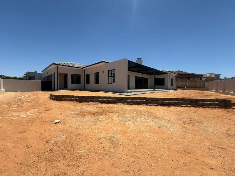 3 Bedroom Property for Sale in Tafelzicht Western Cape
